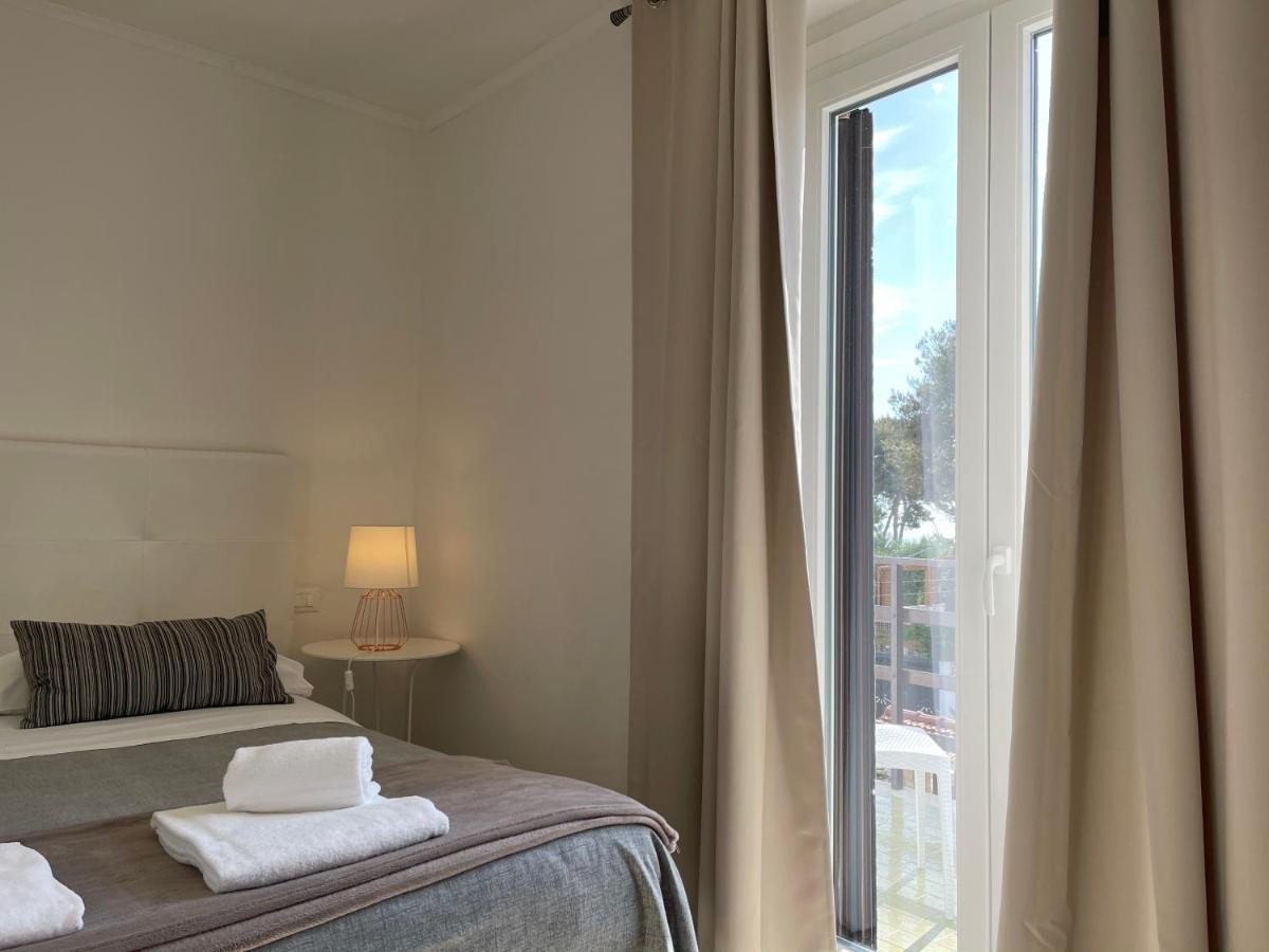 Charme Rooms Tarent Zewnętrze zdjęcie